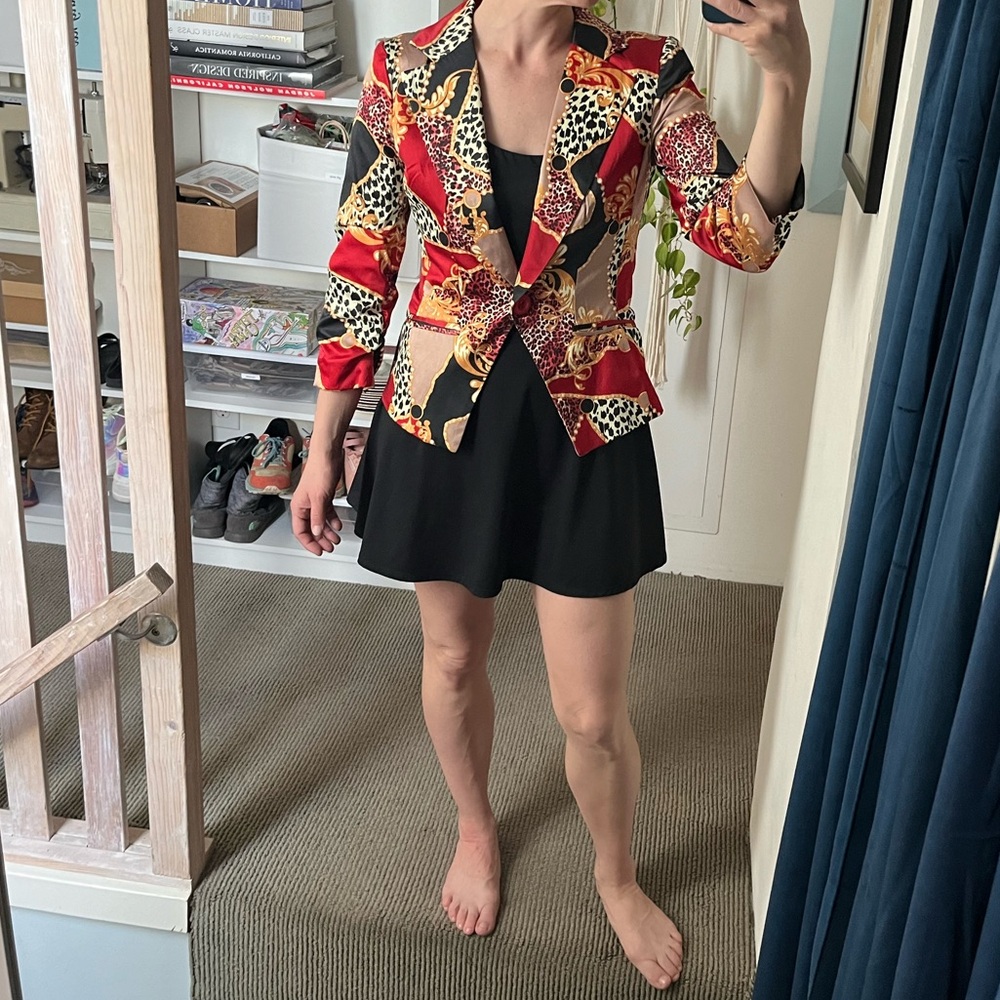 Retro 80s blazer with leopard and chain print